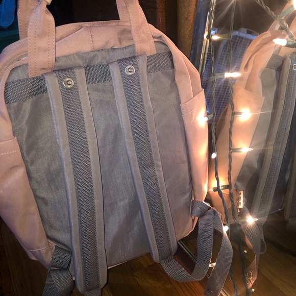 Backpack - Picture 4 of 5